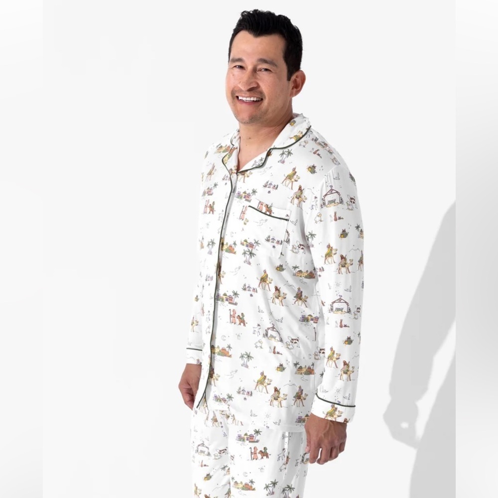 Bellabu Bear Holy Night Bamboo Men's Button Up Pajama Top Men's Size XXL NWT - Picture 2 of 15